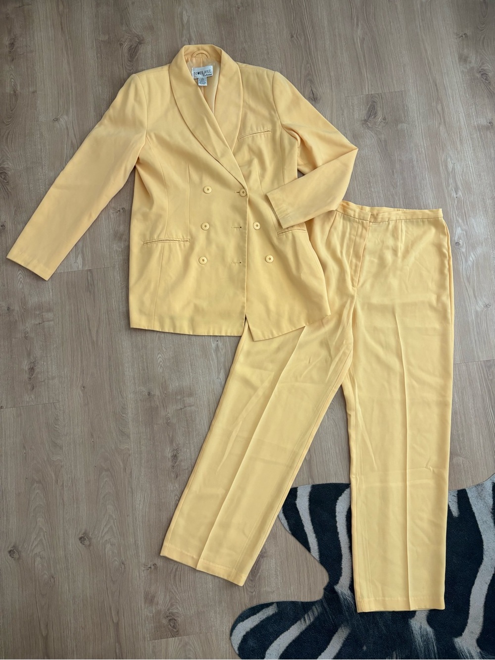 Vtg 90’s Yellow Double-Breasted Blazer & Trousers suit Set